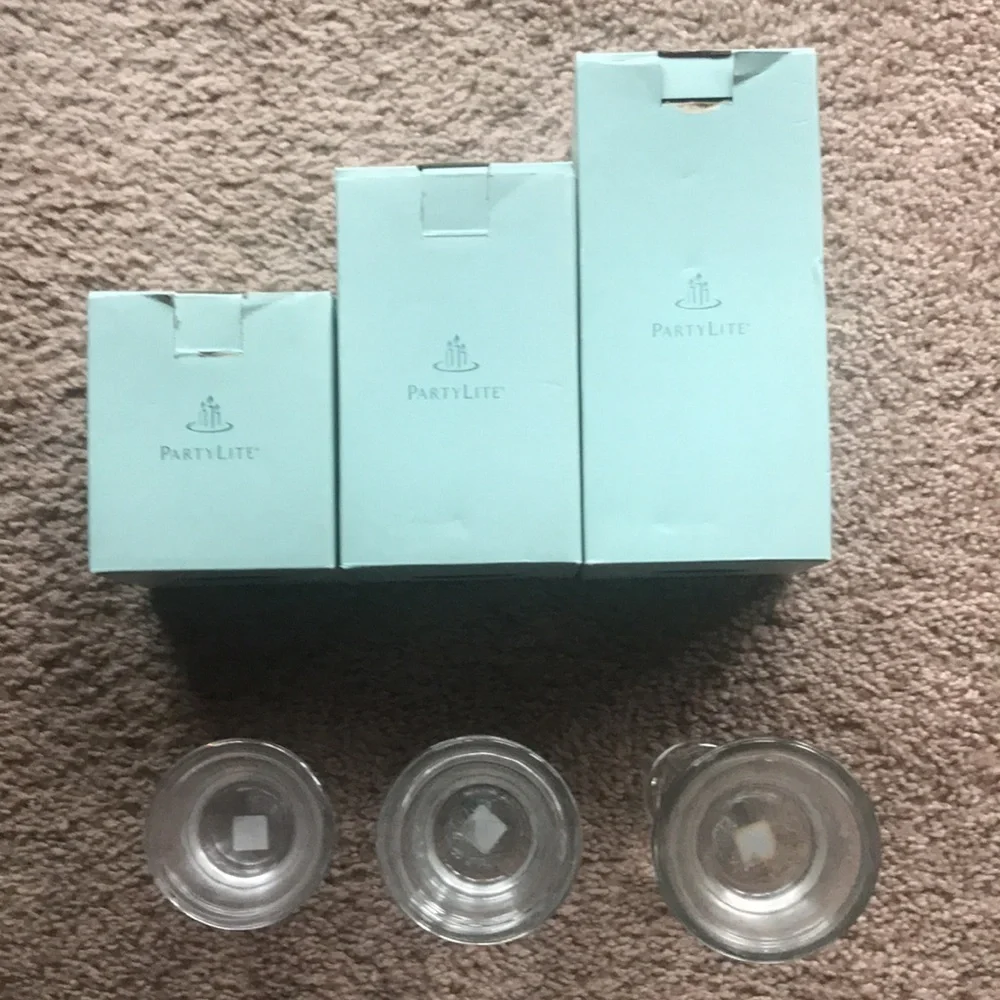 PartyLite clarity etched glass taper/tea light candle holders set of 3 NIB - Picture 5 of 11